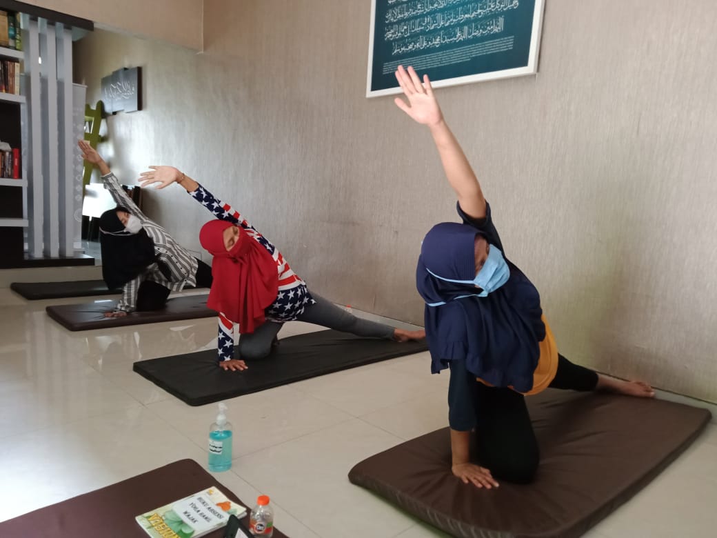 prenatal yoga bersama RSU Wajak Husada 14 maret 2021